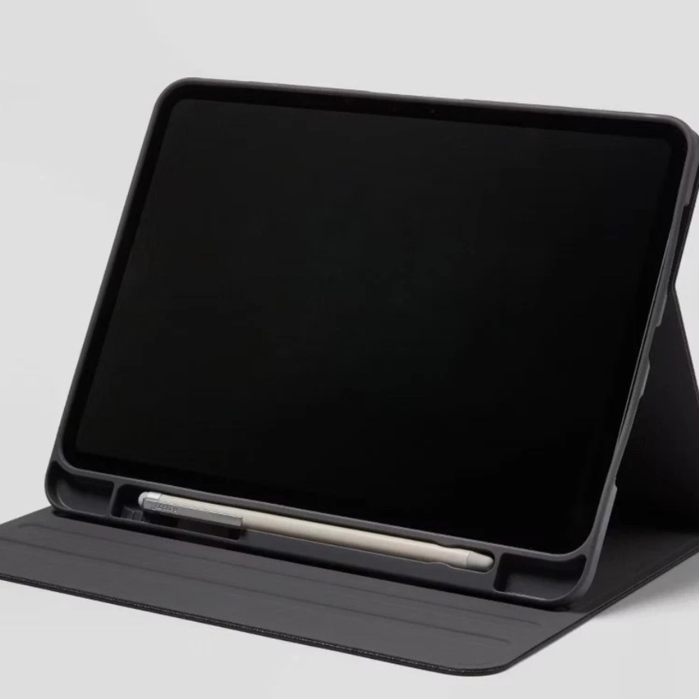 Brand New Apple iPad Pro 11" 2024 Tablet Case by heyday Black Saffiano Textured